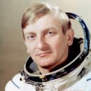 W którym roku Mirosław Hermaszewski odbył lot kosmiczny na statku Sojuz 30?